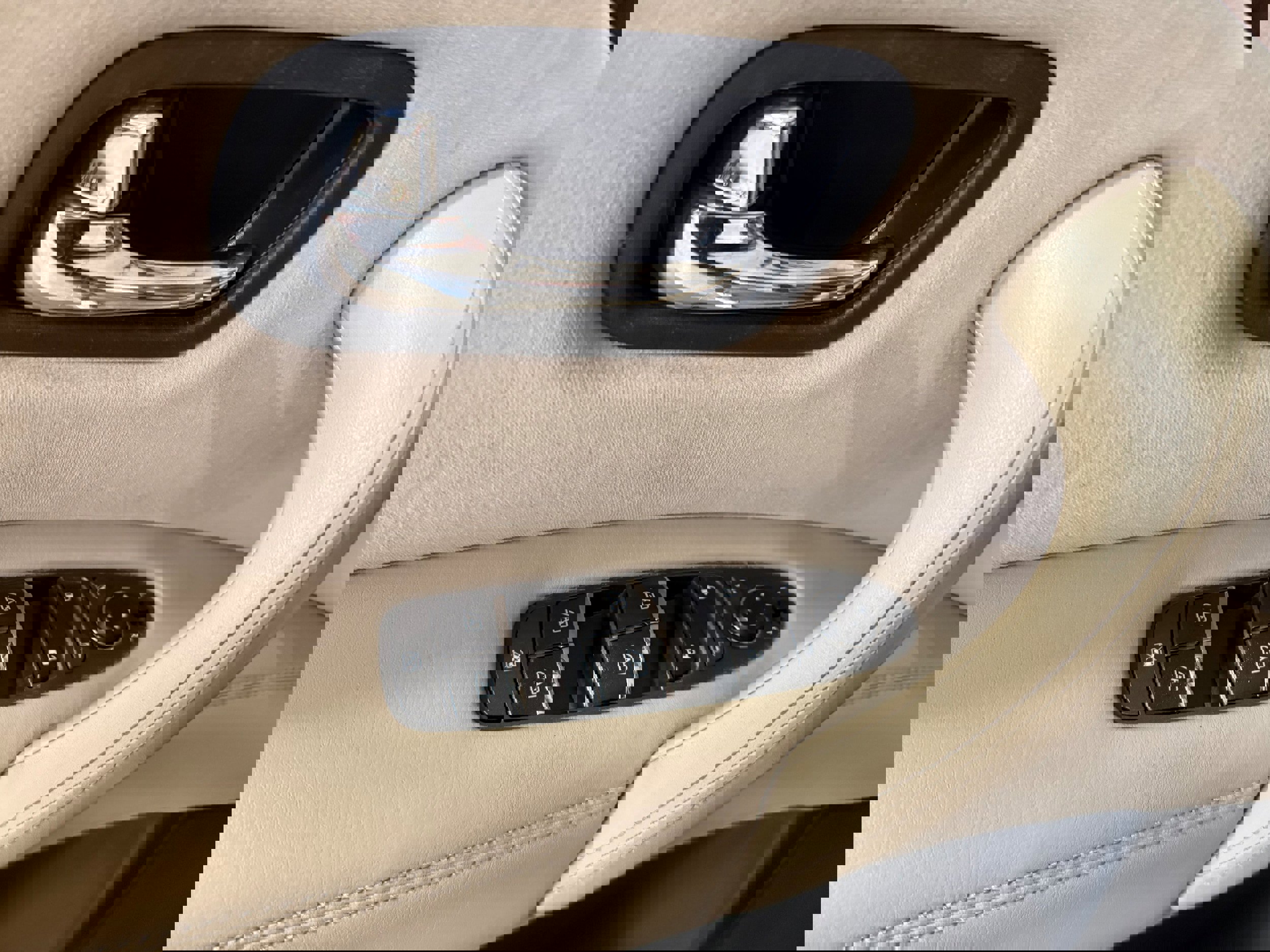 Used 2018 Nissan Armada SV w/ Driver Package image 46