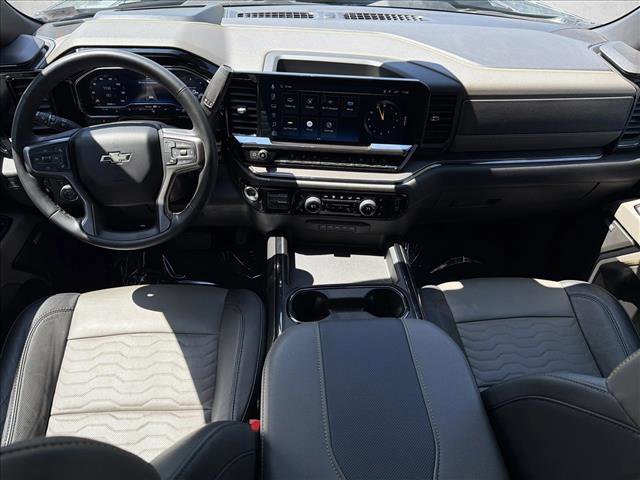 Used 2024 Chevrolet Silverado 2500 ZR2 w/ Technology Package AWD/4WD image 24