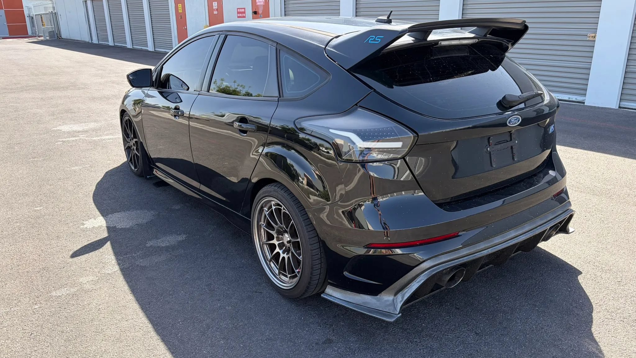 Used 2017 Ford Focus RS AWD/4WD image 3