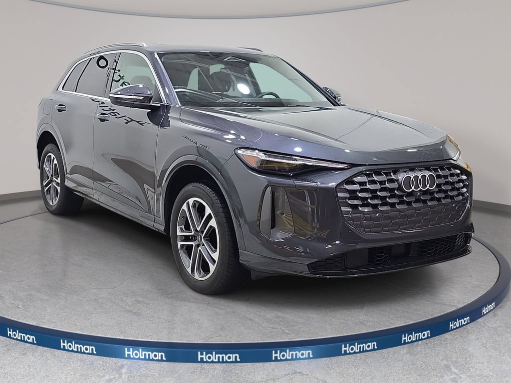 Used 2025 Audi Q5 Premium w/ Premium Plus AWD/4WD image 4