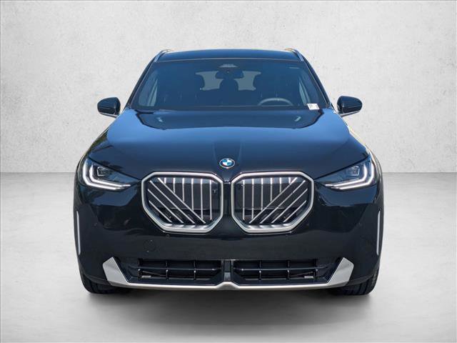 Used 2025 BMW X3 xDrive30i w/ Premium Package image 2
