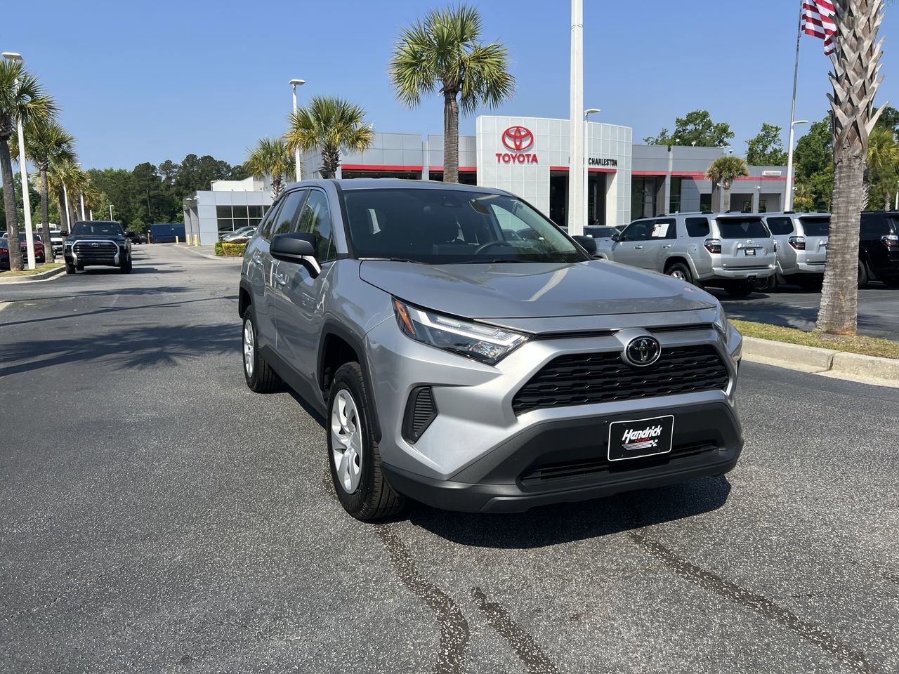 Used 2024 Toyota RAV4 LE AWD/4WD image 2