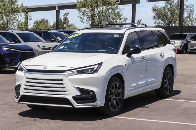 Certified 2024 Lexus TX 500h AWD w/ Technology Package image 3