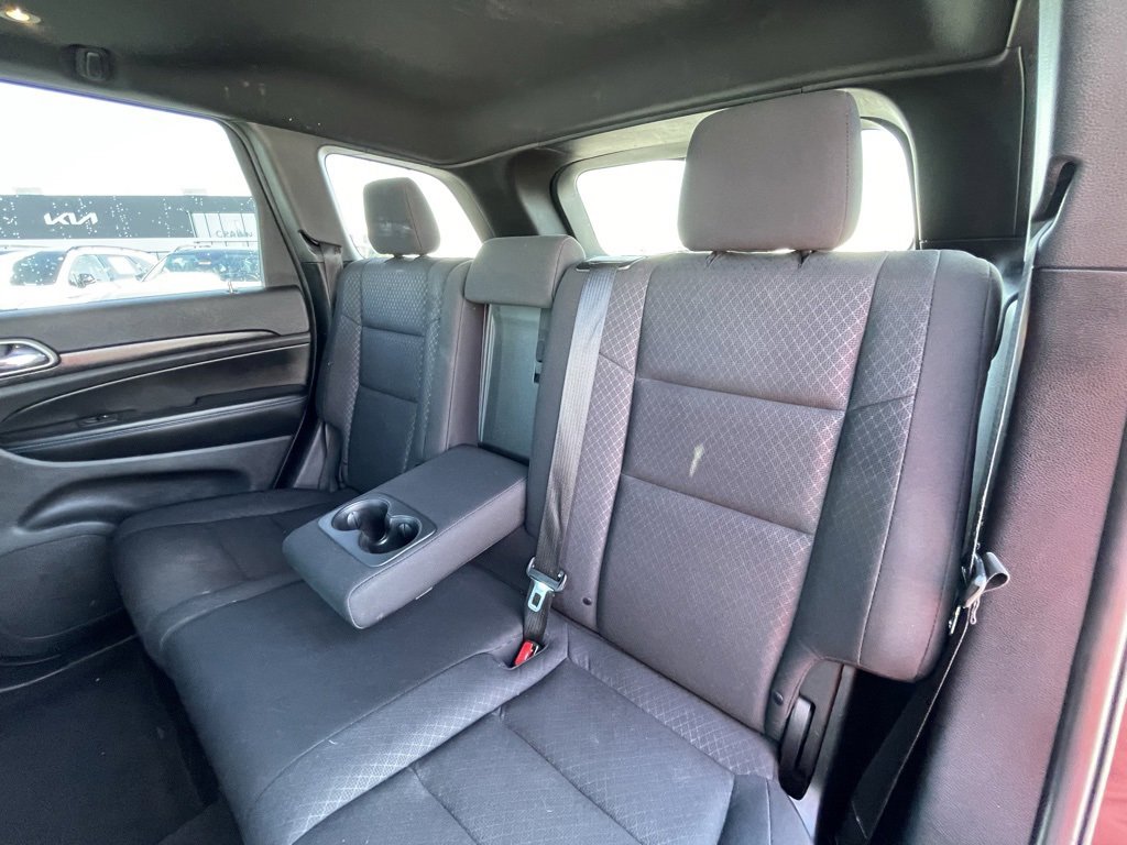 Used 2018 Jeep Grand Cherokee Laredo image 25