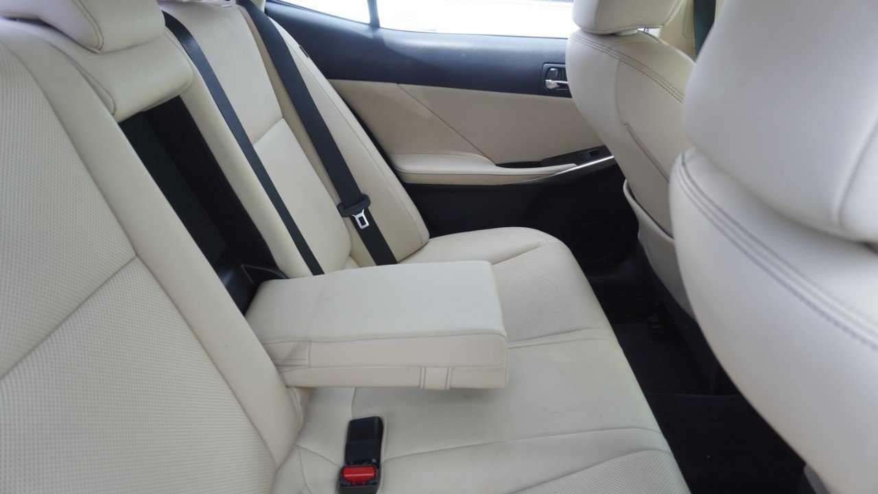 Used 2014 Lexus IS 250 w/ Navigation Package RWD image 11