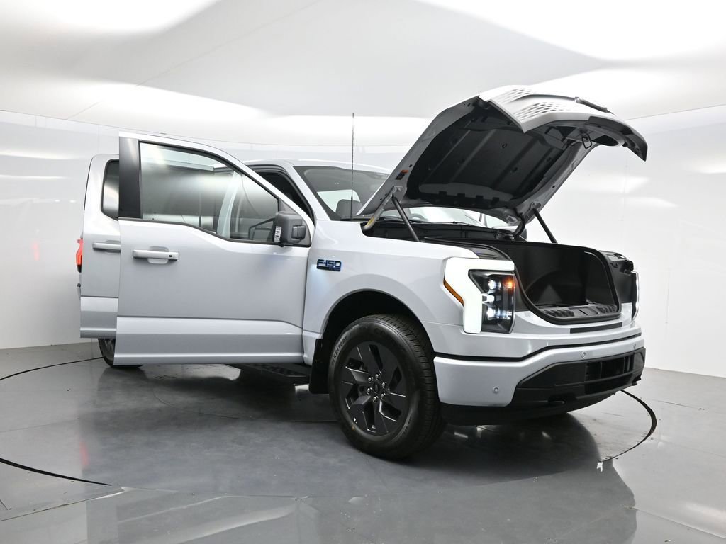 Used 2025 Ford F150 Lightning Flash AWD/4WD image 36