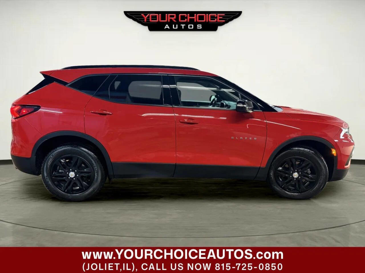 Used 2022 Chevrolet Blazer LT w/ Sound & Technology Package FWD image 9