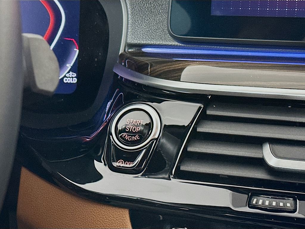 Used 2023 BMW 530i xDrive w/ Executive Package image 19