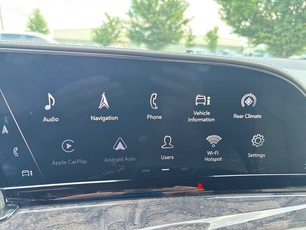 Certified 2021 Cadillac Escalade ESV Premium Luxury AWD/4WD image 36