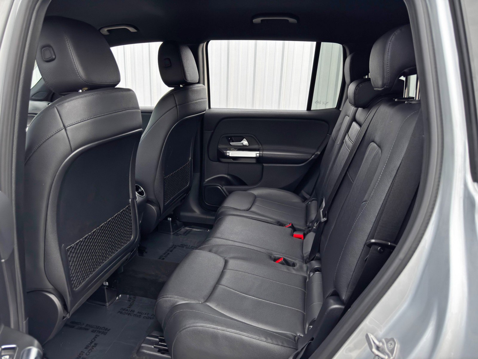 Used 2021 Mercedes-Benz GLB 250 4MATIC w/ Premium Package image 40