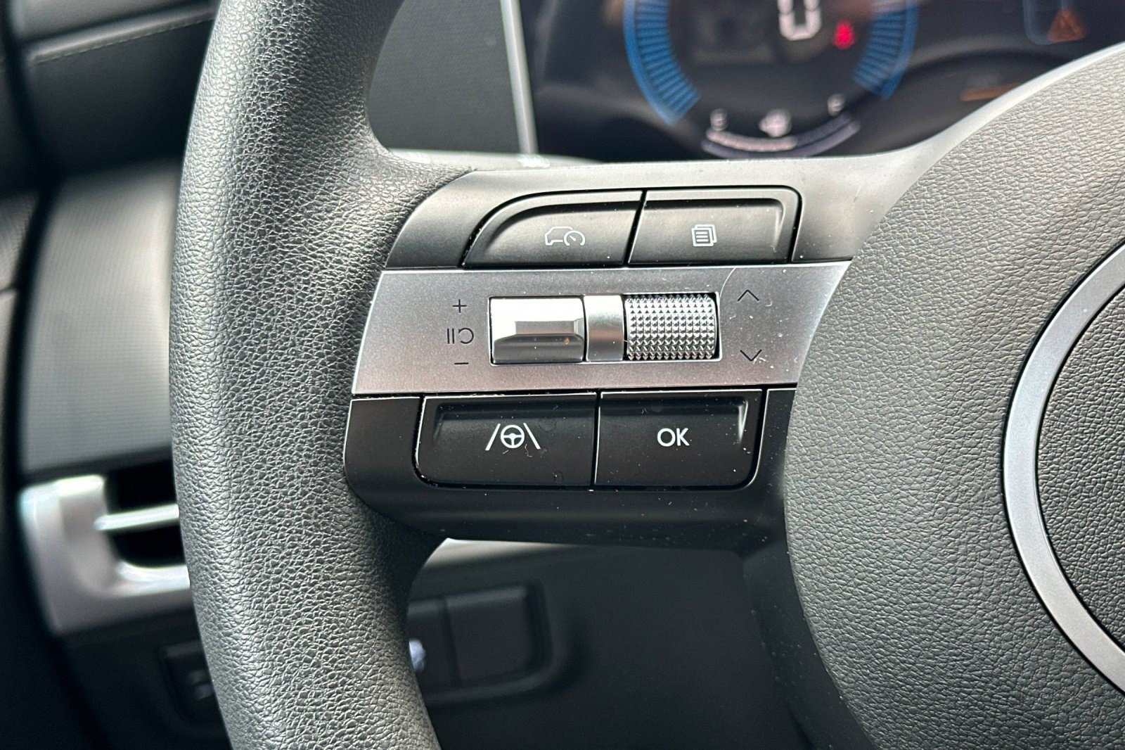 Used 2026 Hyundai Santa Cruz SEL FWD image 27