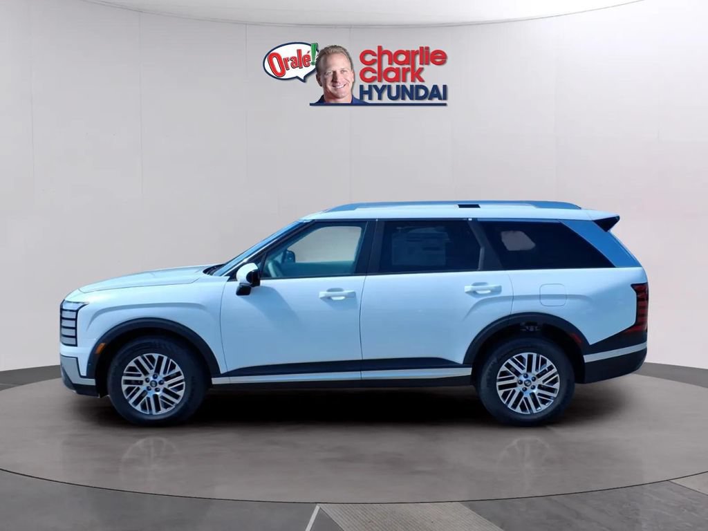New 2026 Hyundai Palisade SEL FWD image 2