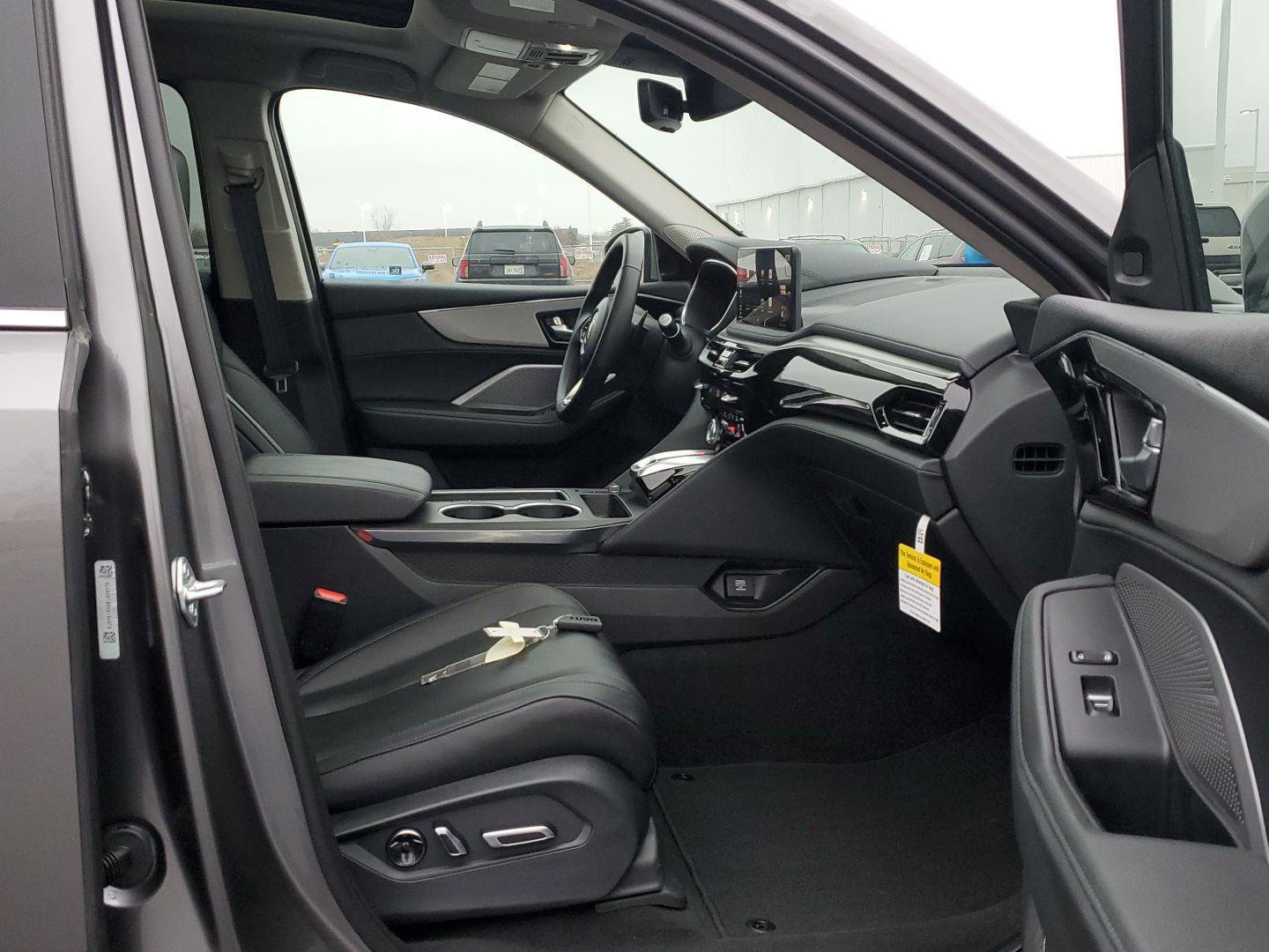 Used 2025 Acura MDX SH-AWD image 41