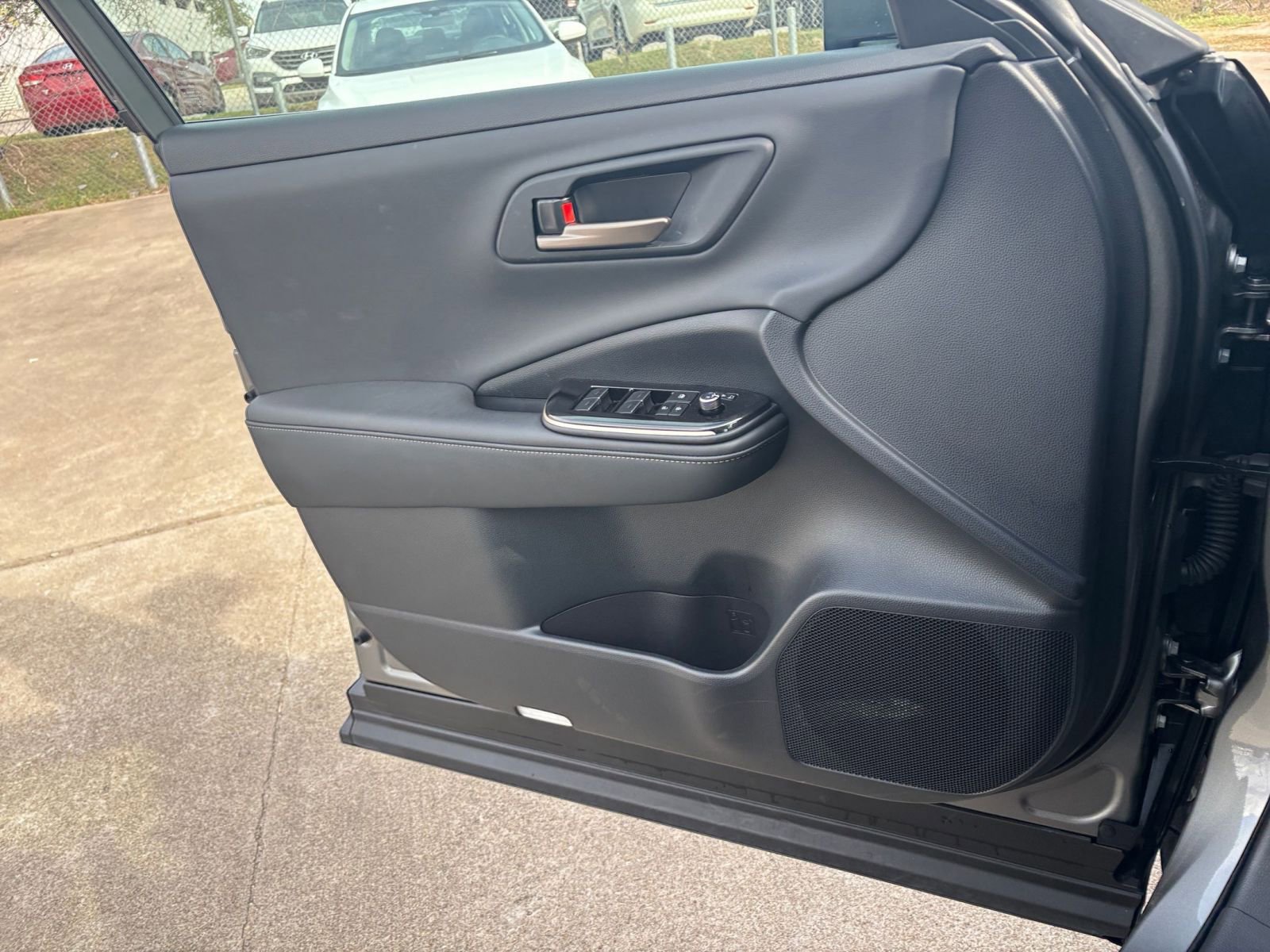 Used 2025 Toyota Crown XLE AWD/4WD image 56