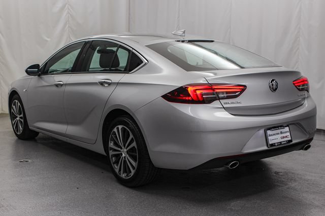 Used 2018 Buick Regal Essence FWD image 7