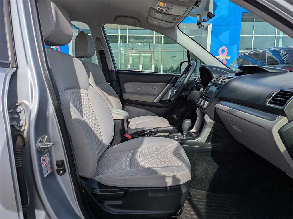 Used 2018 Subaru Forester 2.5i w/ Alloy Wheel Package image 39