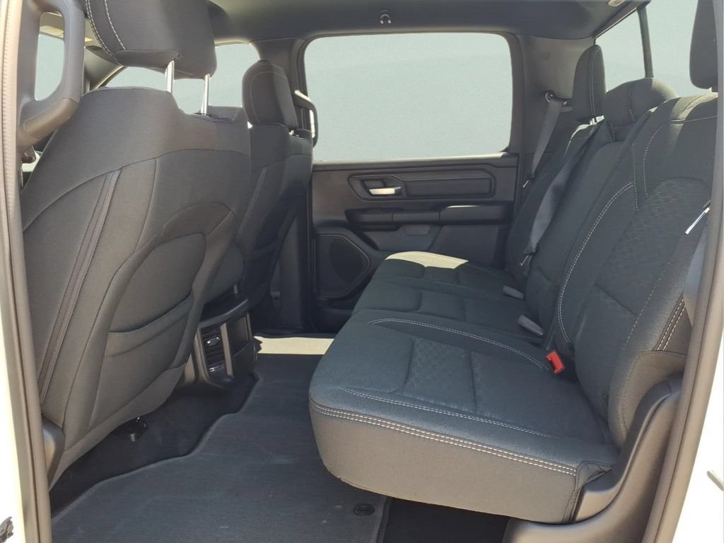 New 2026 RAM 1500 Express AWD/4WD image 11