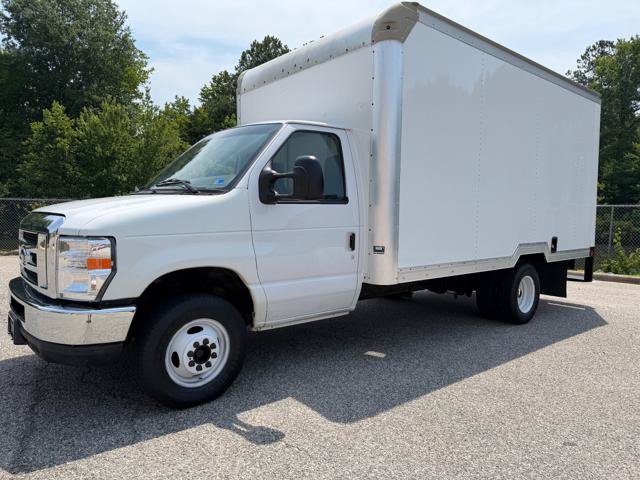 Used 2018 Ford E-350 and Econoline 350 Super Duty w/ Power Windows & Locks Group RWD image 1