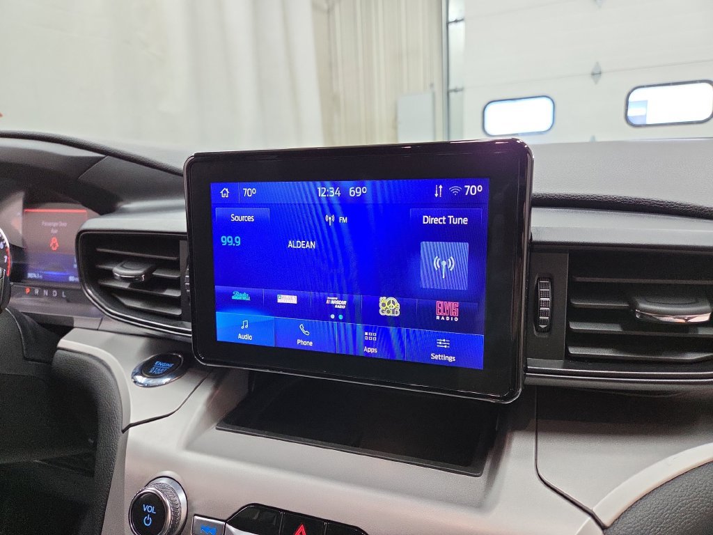 Used 2022 Ford Explorer XLT AWD/4WD image 15