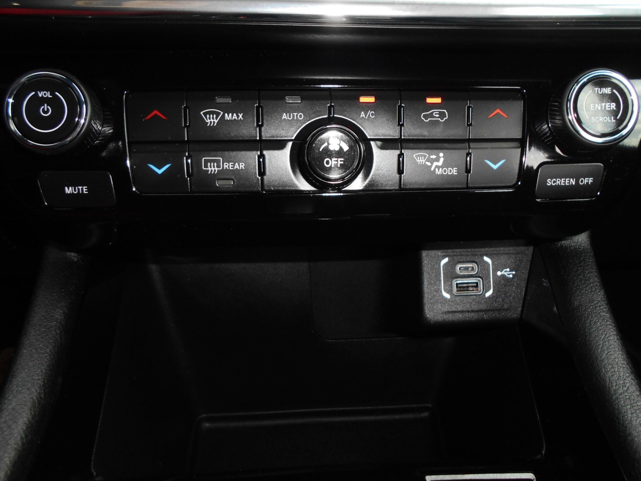 Certified 2023 Jeep Compass High Altitude AWD/4WD image 15