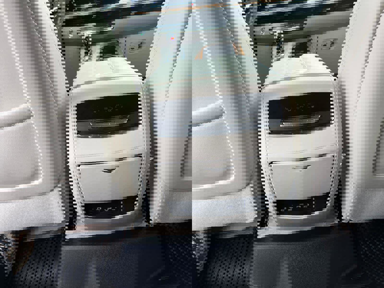 Certified 2024 Cadillac Escalade ESV Sport Platinum w/ LPO, ONYX Package image 36