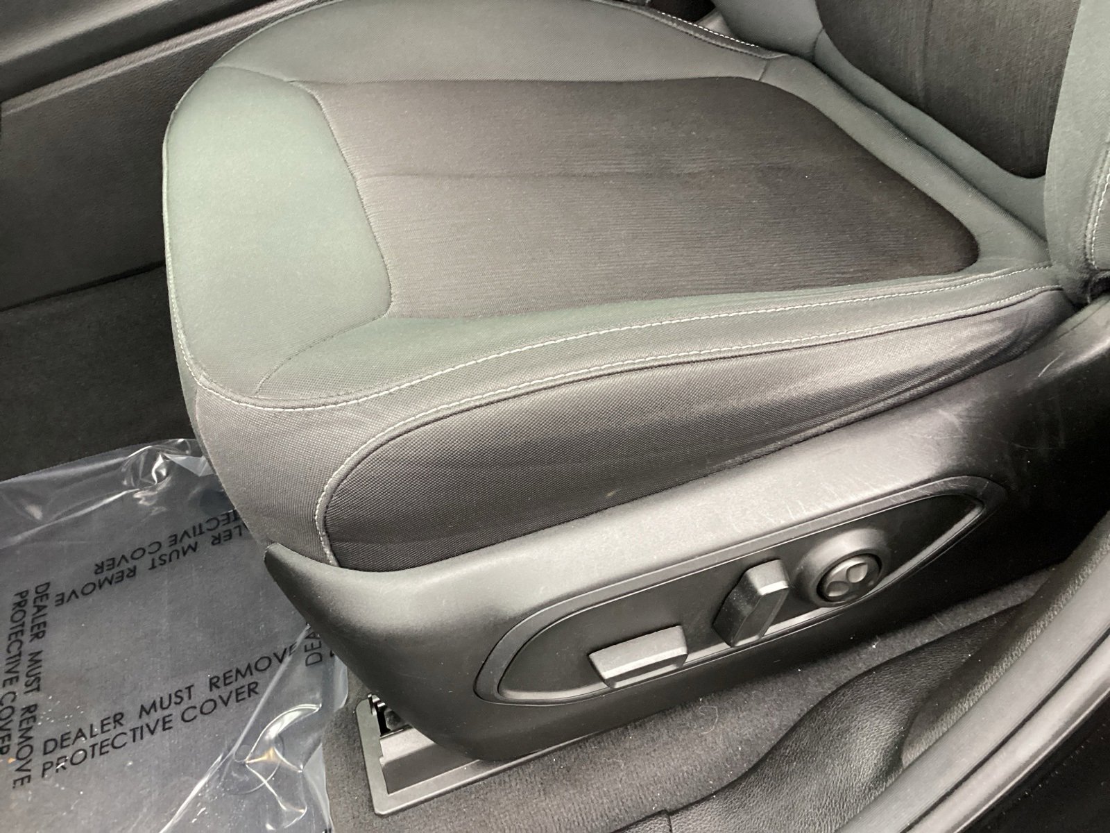 Used 2022 Jeep Grand Cherokee L Laredo w/ Luxury Tech Group I image 12