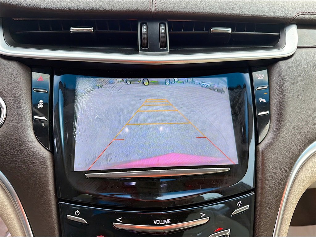 Used 2014 Cadillac XTS Luxury image 14