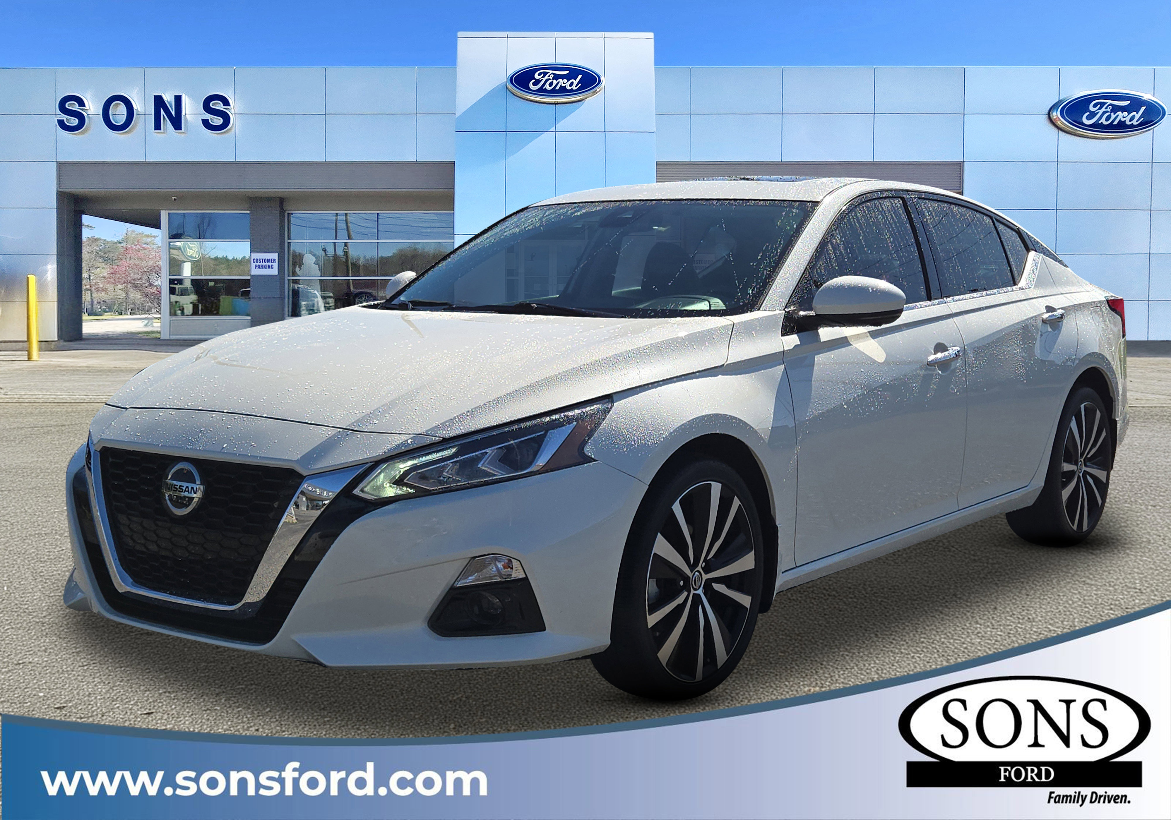 Used 2021 Nissan Altima 2.5 Platinum image 1