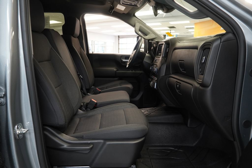 Used 2026 Chevrolet Silverado 2500 Custom w/ Custom Convenience Package image 33