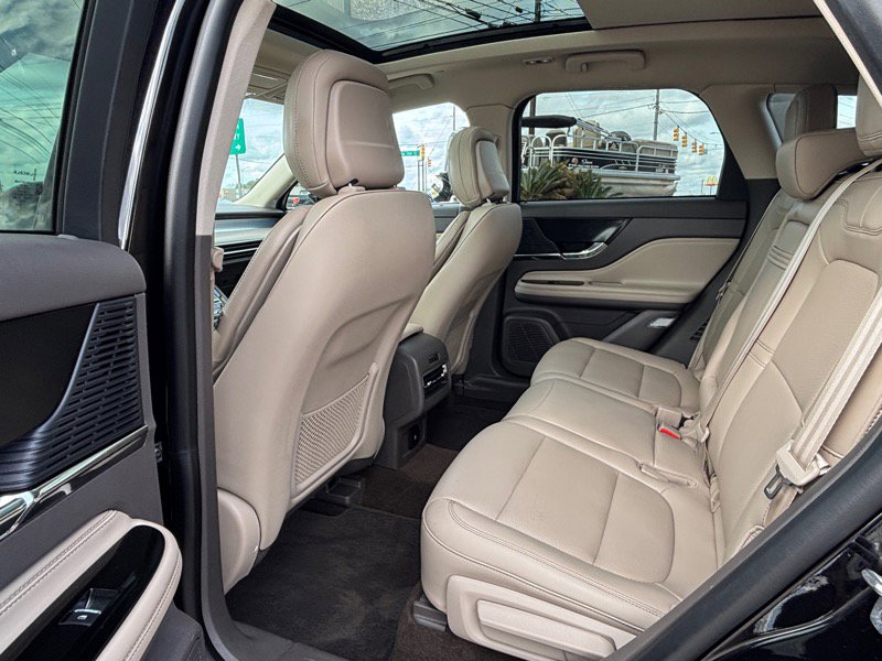 Used 2020 Lincoln Corsair FWD w/ Premium Package image 14