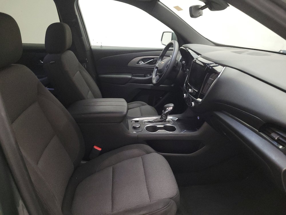 Used 2022 Chevrolet Traverse LT FWD image 21