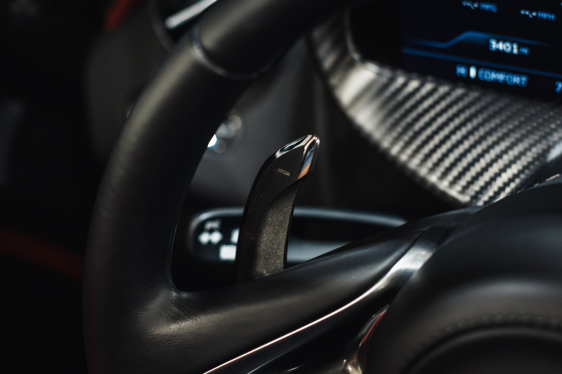 Used 2024 McLaren 750S Spider RWD image 48