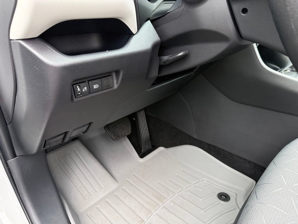Certified 2025 Toyota RAV4 XLE AWD/4WD image 14