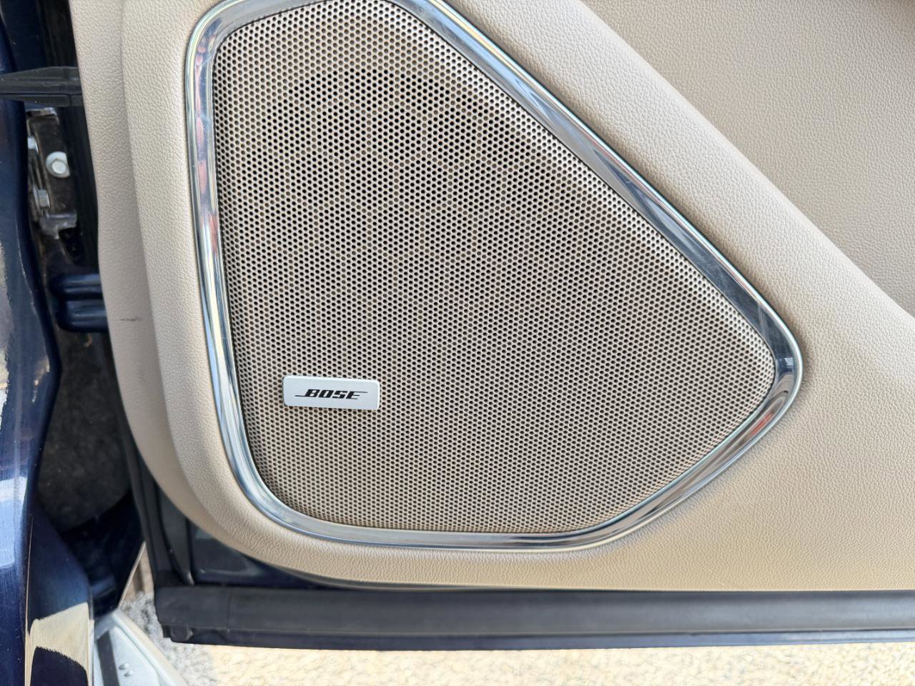 Used 2018 Chevrolet Suburban LT image 58