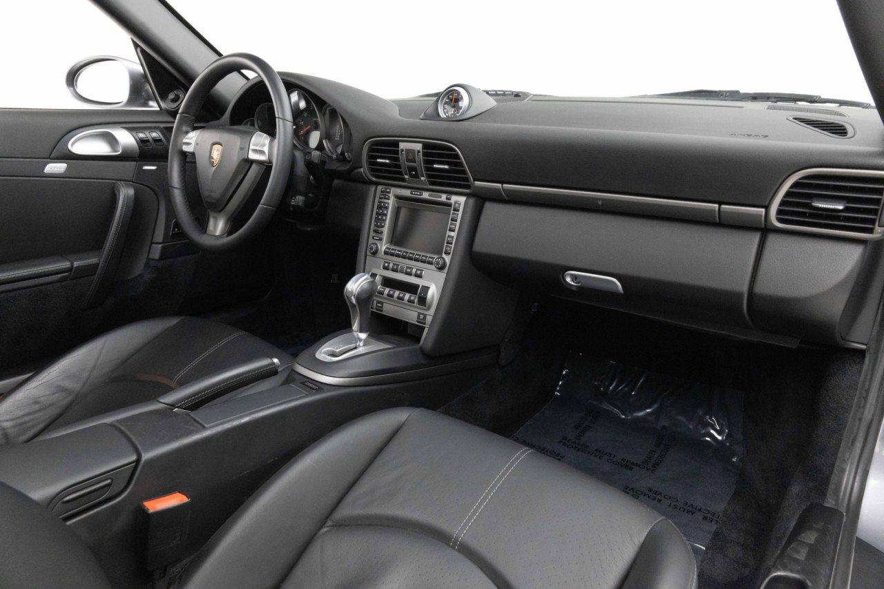 Used 2006 Porsche 911 Carrera RWD image 2