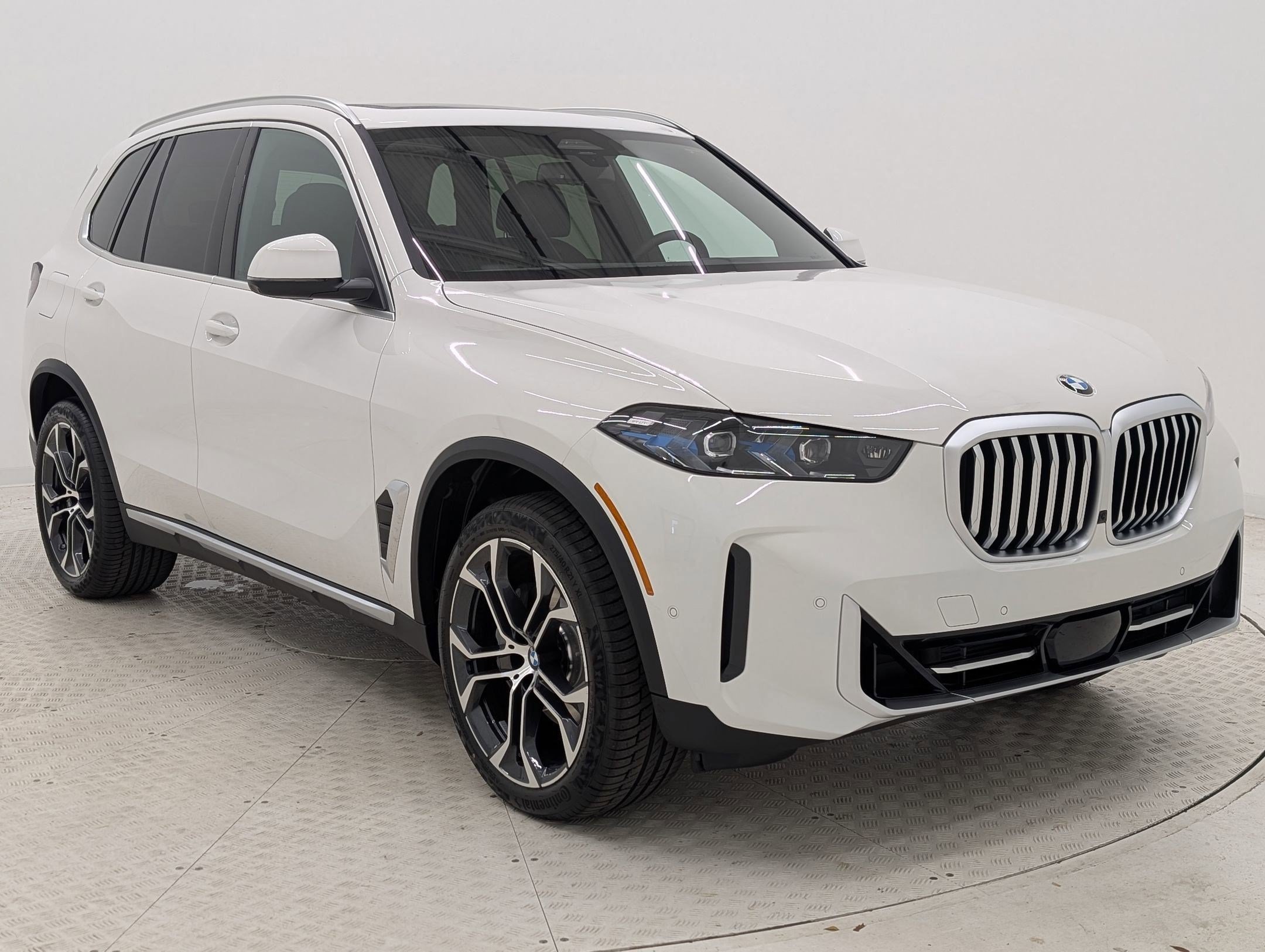 Used 2026 BMW X5 xDrive40i w/ Climate Comfort Package AWD/4WD image 7