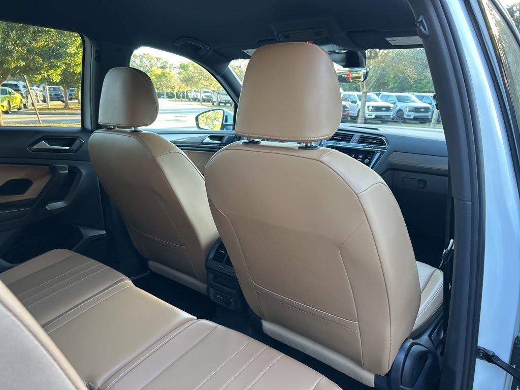 Used 2024 Volkswagen Tiguan SE image 48