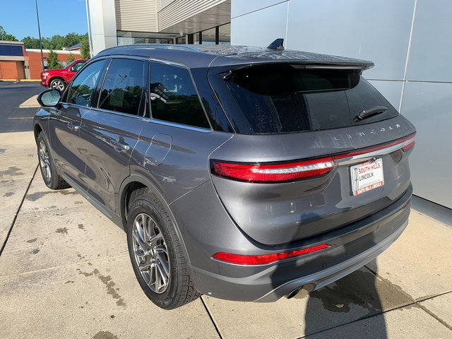 Certified 2022 Lincoln Corsair AWD w/ Equipment Group 101A image 3