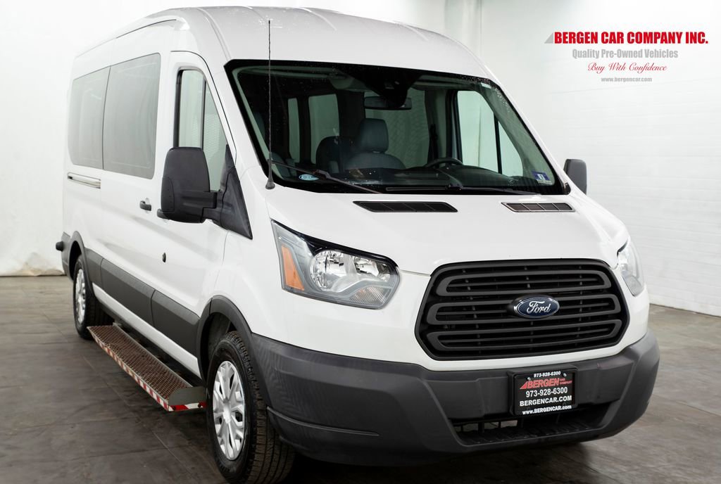 Used 2018 Ford Transit 350 XL image 4