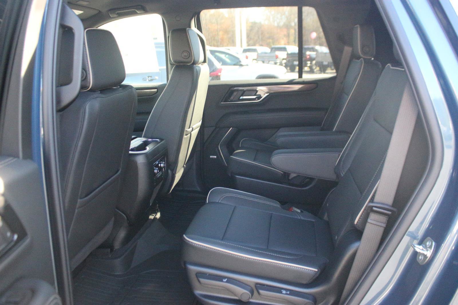 New 2026 GMC Yukon Elevation w/ LPO, Floor Liner Package image 13