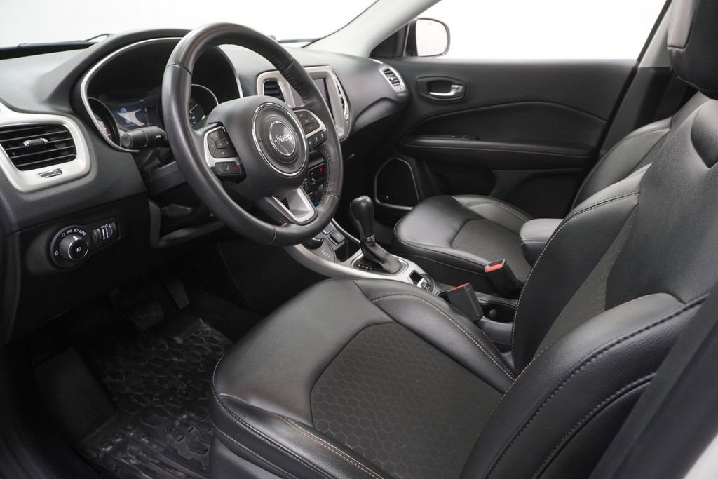 Certified 2020 Jeep Compass Latitude image 18