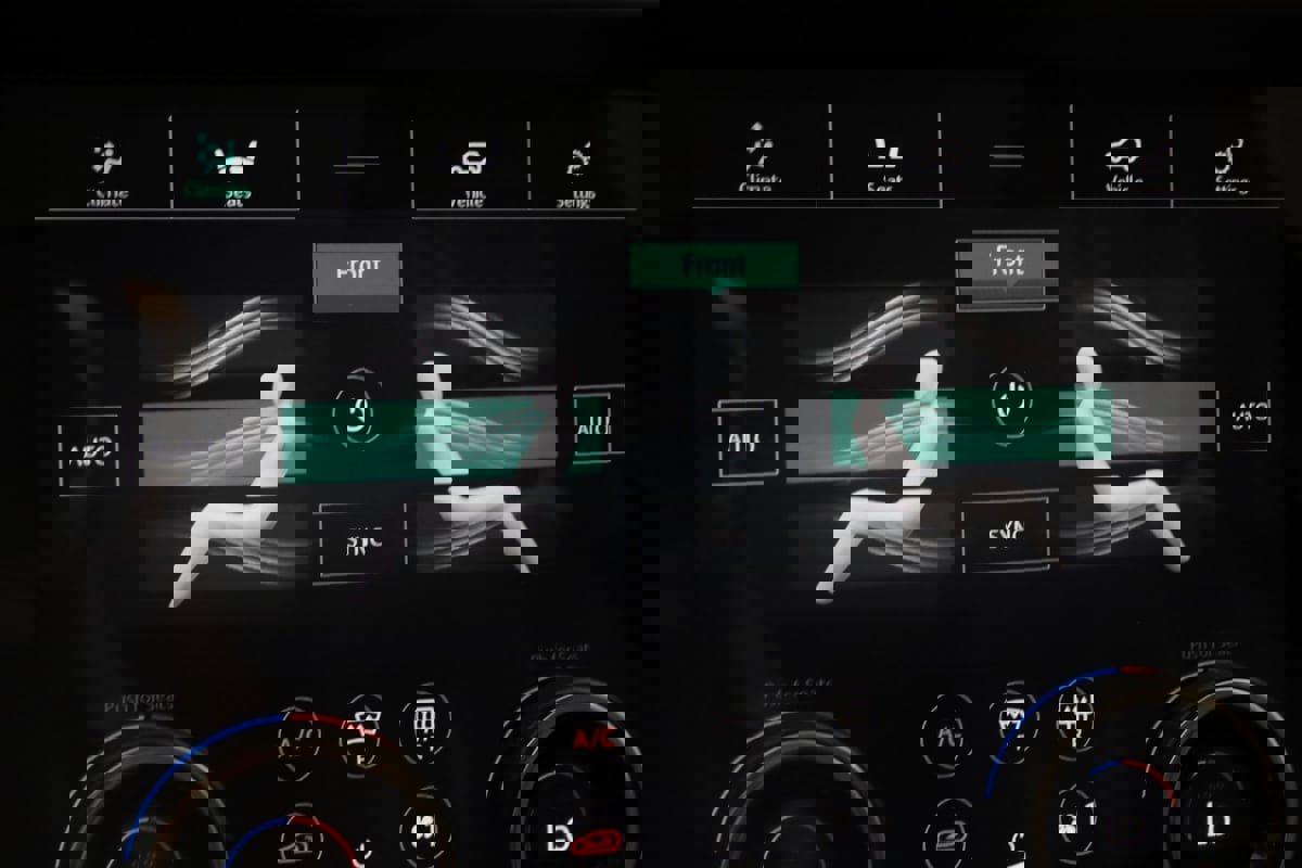 Used 2020 Land Rover Range Rover Autobiography image 8