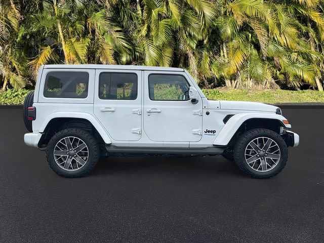 Used 2022 Jeep Wrangler Unlimited Sahara AWD/4WD image 4