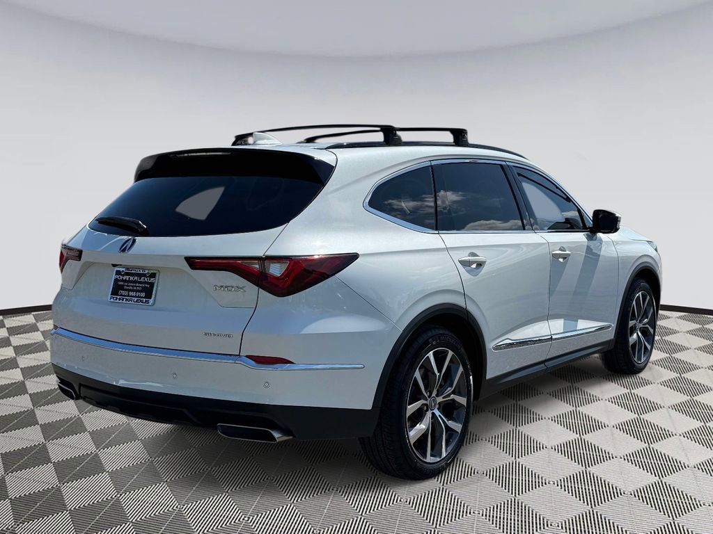 Used 2022 Acura MDX SH-AWD w/ Technology Package image 2