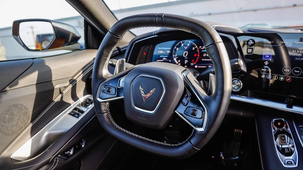 Used 2023 Chevrolet Corvette Stingray Coupe w/ 1LT RWD image 18
