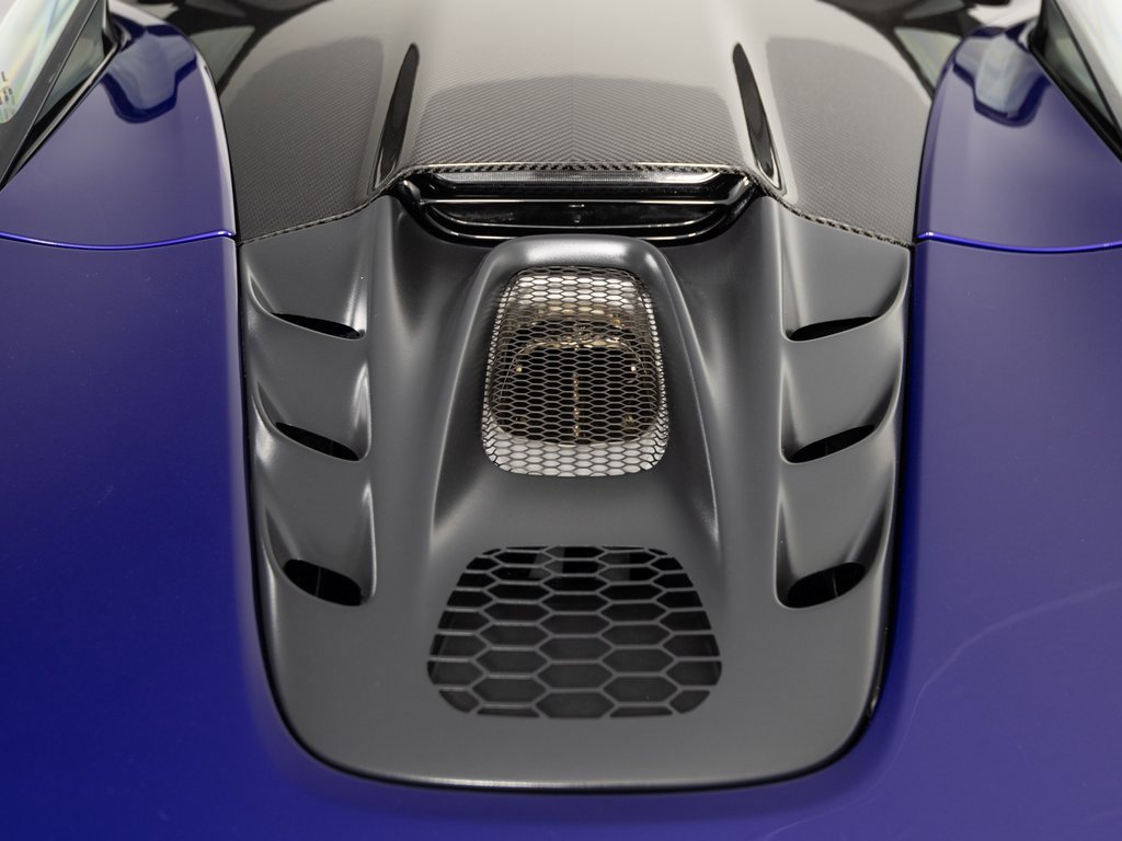 Used 2025 McLaren Artura Spider image 18