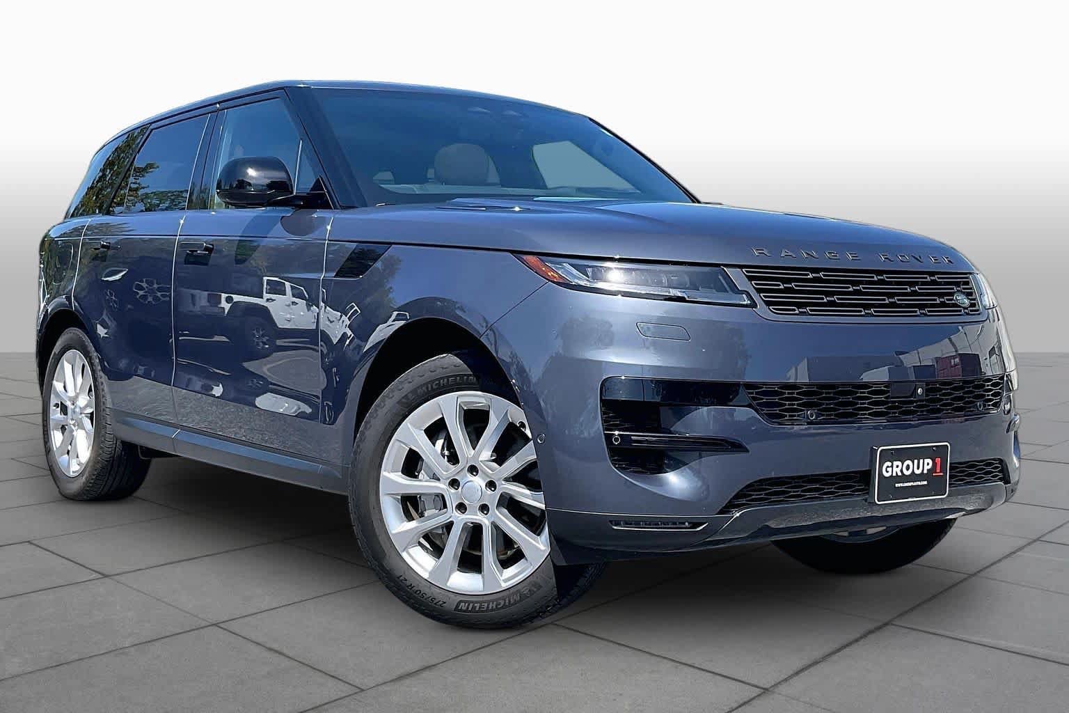 Used 2024 Land Rover Range Rover Sport SE AWD/4WD image 2