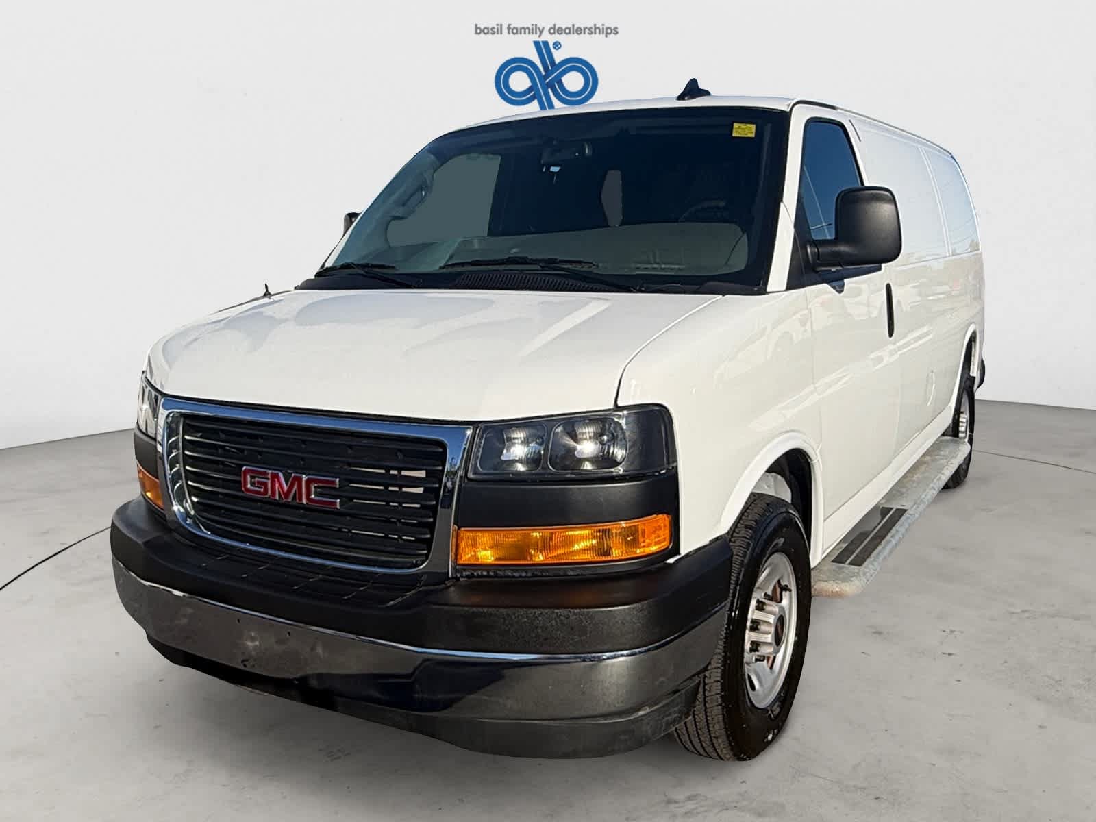 Used 2025 GMC Savana 2500 w/ Driver Convenience Package RWD image 2