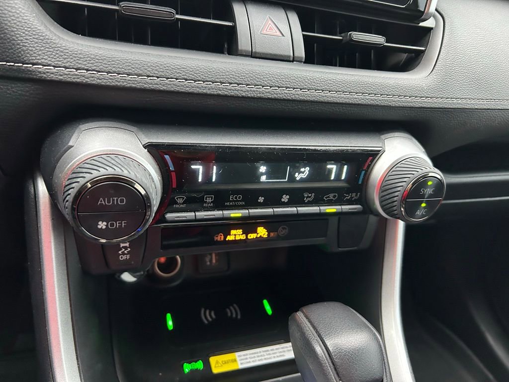 Used 2024 Toyota RAV4 AWD Hybrid image 26