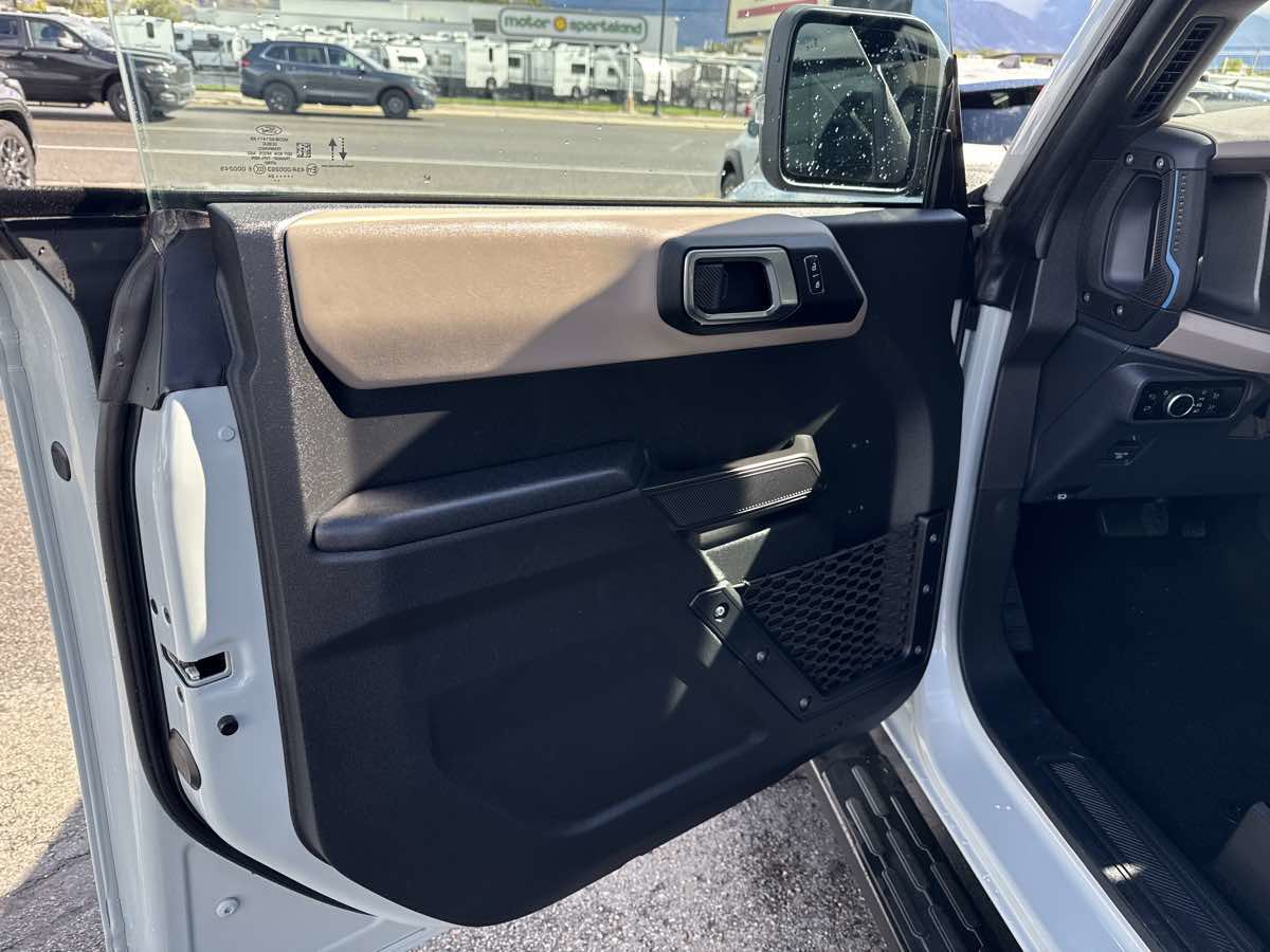 Used 2024 Ford Bronco Wildtrak image 13
